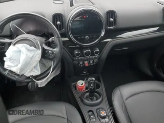 2022 MINI Countryman Cooper with VIN WMZ23BR05N3N62321, listed as a Copart auction lot 82683634 with 58,894 mi miles and Salvage Title. Bid and sale history available at carsss.com. Image 8.