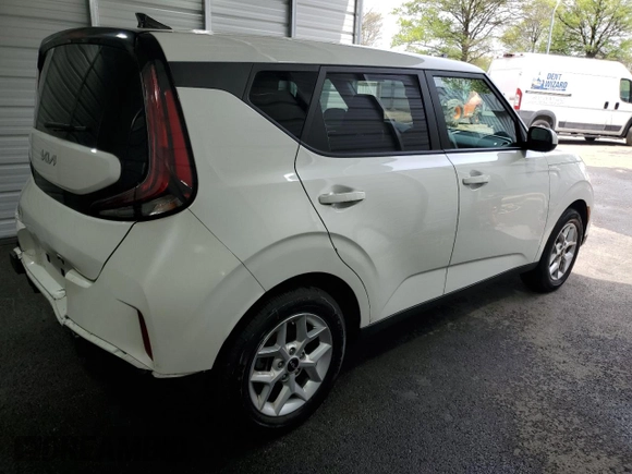 2025 Kia Soul LX with VIN KNDJ23AU4S7933315, listed as a Copart auction lot 54441985 with 7,691 mi miles and Clean Title. Bid and sale history available at carsss.com. Image 3.