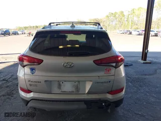 2017 Hyundai Tucson Value with VIN KM8J33A27HU418441, listed as a IAAI auction lot 41812422 with 111,406 mi miles. Bid and sale history available at carsss.com. Image 16.