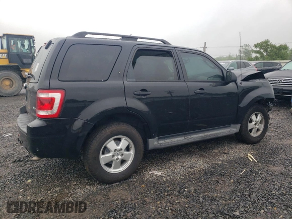 2012 Ford Escape XLT z VIN 1FMCU9DG4CKA23816, wystawiony jako Copart lot #61084425 z przebiegiem Nie podano mil oraz Szkoda całkowita • Salvage title. Historia ofert i sprzedaży dostępna na DreamBid. Obrazek 3.