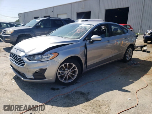 2020 Ford Fusion SE with VIN 3FA6P0HD4LR228218, listed as a Copart auction lot 60694665 with 32,060 mi miles and Non repairable. Bid and sale history available at DreamBid. Image 1.