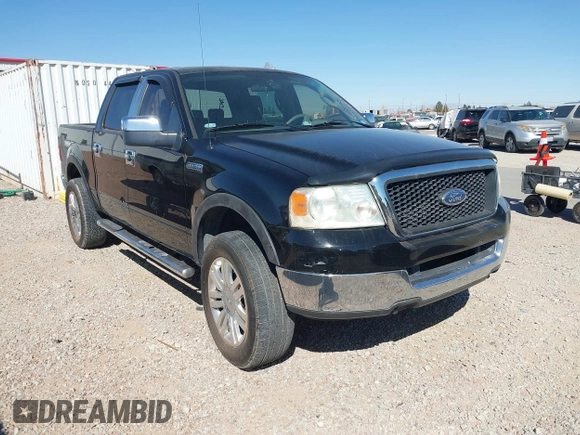 2005 Ford F-150 XLT with VIN 1FTRW12W85KC74796, listed as a IAAI auction lot 41761901 with 235,009 mi miles. Bid and sale history available at carsss.com. Image 1.
