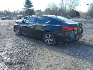 2020 Nissan Altima 2.5 SL with VIN 1N4BL4EV4LC221508, listed as a IAAI auction lot 41307608 with 61,414 mi miles. Bid and sale history available at carsss.com. Image 3.