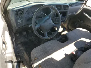 2001 GMC Sonoma SL with VIN 1GTCS145918232411, listed as a Copart auction lot 50395475 with 0 mi miles and Salvage Title. Bid and sale history available at carsss.com. Image 8.