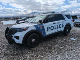 2022 Ford Explorer z VIN 1FM5K8AC8NGC05986, wystawiony jako Copart lot #49812215 z przebiegiem 33 343 mil mil oraz Szkoda całkowita • Salvage title. Historia ofert i sprzedaży dostępna na DreamBid. Obrazek 1.
