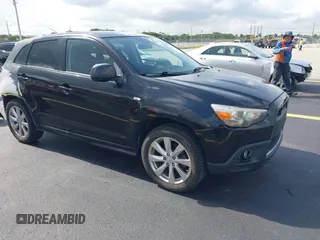 2012 Mitsubishi Outlander SE z VIN JA4AP4AU7CZ005926, wystawiony jako IAAI lot #42358121 z przebiegiem 122 386 mil mil oraz . Historia ofert i sprzedaży dostępna na DreamBid. Obrazek 1.