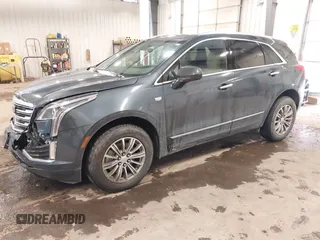 2019 Cadillac XT5 Luxury AWD z VIN 1GYKNDRS0KZ213092, wystawiony jako IAAI lot #41510497 z przebiegiem 26 030 mil mil oraz . Historia ofert i sprzedaży dostępna na DreamBid. Obrazek 17.