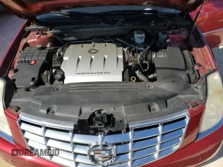 2007 Cadillac DTS V8 z VIN 1G6KD57Y67U181293, wystawiony jako Copart lot #48122555 z przebiegiem 137 962 mil mil oraz Szkody całkowita. Historia ofert i sprzedaży dostępna na DreamBid. Obrazek 11.