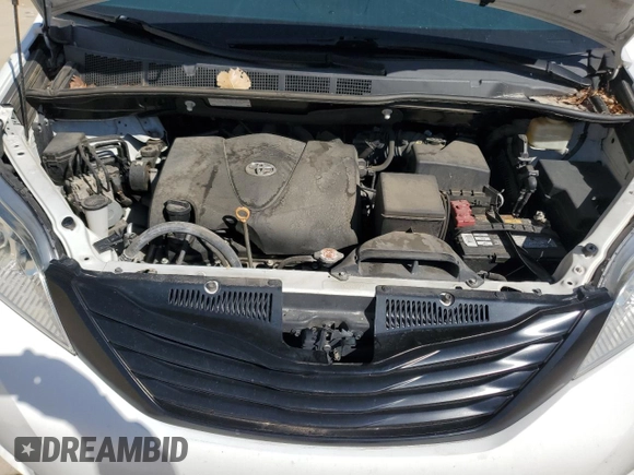 2017 Toyota Sienna L with VIN 5TDZZ3DCXHS890616, listed as a Copart auction lot 47274855 with 43,438 mi miles and Salvage Title. Bid and sale history available at DreamBid. Image 12.