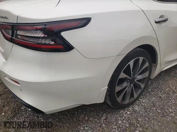 2019 Nissan Maxima Platinum z VIN 1N4AA6AV0KC363601, wystawiony jako Copart lot #49549415 z przebiegiem 75 551 mil mil oraz Szkody całkowita. Historia ofert i sprzedaży dostępna na DreamBid. Obrazek 11.