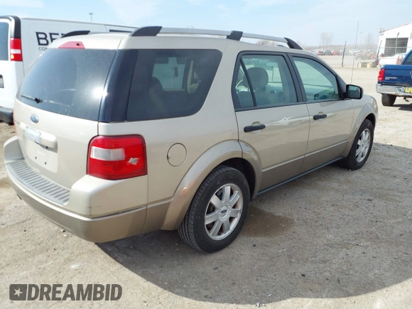 2005 Ford Freestyle SE with VIN 1FMZK01195GA48566, listed as a IAAI auction lot 41773209 with 139,037 mi miles. Bid and sale history available at carsss.com. Image 4.