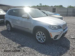 2013 BMW X5 xDrive35i with VIN 5UXZV4C58D0B12012, listed as a Copart auction lot 53380545 with 128,436 mi miles and Clean Title. Bid and sale history available at carsss.com. Image 4.