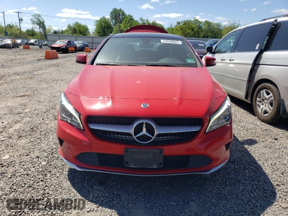 2019 Mercedes-Benz CLA 250 z VIN WDDSJ4GB3KN724488, wystawiony jako Copart lot #57638645 z przebiegiem 49 989 mil mil oraz Szkoda całkowita • Salvage title. Historia ofert i sprzedaży dostępna na DreamBid. Obrazek 5.