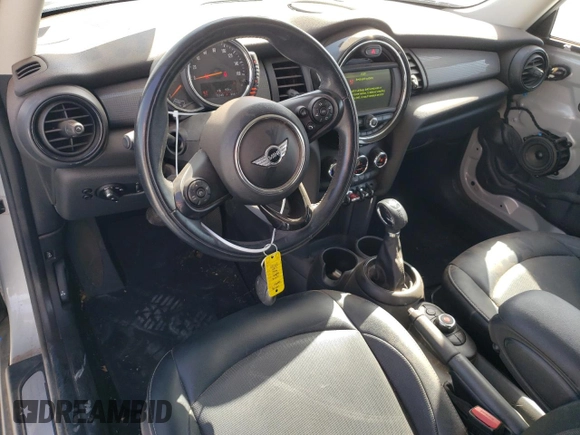 2017 MINI Hardtop Cooper with VIN WMWXP5C31H2F60901, listed as a Copart auction lot 49279985 with 75,749 mi miles and Clean title. Bid and sale history available at DreamBid. Image 8.