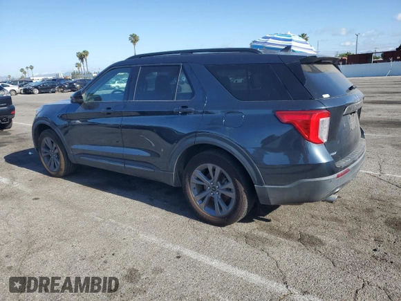 2022 Ford Explorer XLT z VIN 1FMSK7DH9NGA99049, wystawiony jako Copart lot #56937435 z przebiegiem 59 512 mil mil oraz Szkoda całkowita • Salvage title. Historia ofert i sprzedaży dostępna na DreamBid. Obrazek 2.
