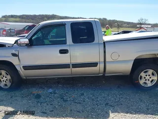 2006 Chevrolet Silverado 1500 LT1 with VIN 2GCEK19V761113414, listed as a IAAI auction lot 41835695 with 1 mi miles. Bid and sale history available at carsss.com. Image 15.