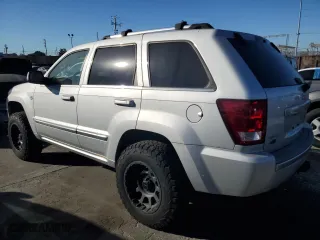 2006 Jeep Grand Cherokee Overland with VIN 1J8HR68226C196931, listed as a Copart auction lot 86376914 with 110,795 mi miles and Salvage Title. Bid and sale history available at carsss.com. Image 2.