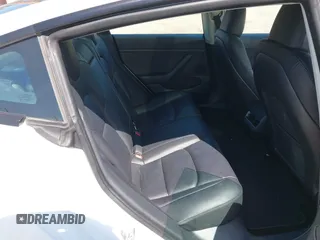2023 Tesla Model 3 z VIN 5YJ3E1EA1PF558926, wystawiony jako IAAI lot #41958520 z przebiegiem 30 798 mil mil oraz . Historia ofert i sprzedaży dostępna na DreamBid. Obrazek 8.
