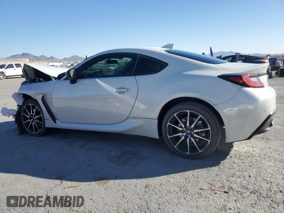 2024 Toyota 86 with VIN JF1ZNBB19R8753377, listed as a Copart auction lot 44707145 with 6,039 mi miles and Salvage Title. Bid and sale history available at DreamBid. Image 2.