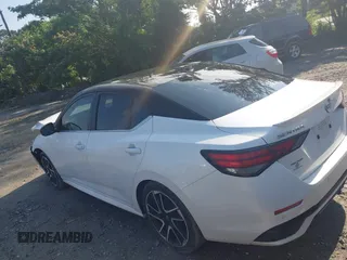 2024 Nissan Sentra SR z VIN 3N1AB8DV2RY352442, wystawiony jako IAAI lot #42473598 z przebiegiem 22 014 mil mil oraz . Historia ofert i sprzedaży dostępna na DreamBid. Obrazek 14.