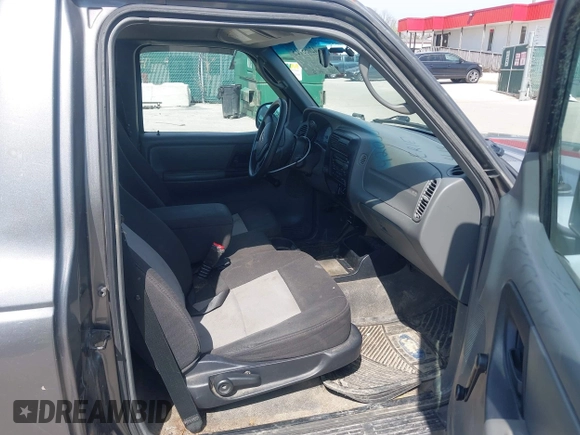 2005 Ford Ranger XL with VIN 1FTYR10U55PA37030, listed as a IAAI auction lot 42055725 with 131,321 mi miles and . Bid and sale history available at DreamBid. Image 5.