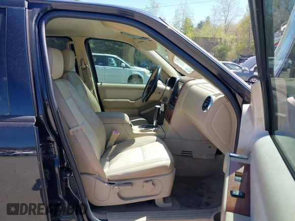 2006 Ford Explorer Eddie Bauer z VIN 1FMEU74E66UB49440, wystawiony jako IAAI lot #42163268 z przebiegiem 141 879 mil mil oraz . Historia ofert i sprzedaży dostępna na DreamBid. Obrazek 5.