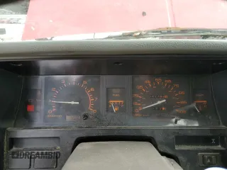 1989 Nissan Hardbody E z VIN 1N6ND16Y9KC352795, wystawiony jako Copart lot #72202814 z przebiegiem 242 396 mil mil oraz Tytuł czysty. Historia ofert i sprzedaży dostępna na DreamBid. Obrazek 9.
