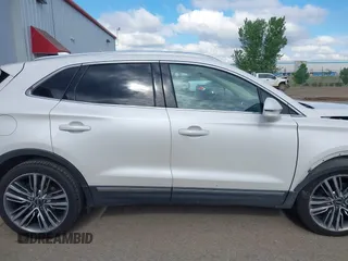2016 Lincoln MKC Reserve with VIN 5LMTJ3DH1GUJ12829, listed as a IAAI auction lot 42370899 with 123,980 mi miles and . Bid and sale history available at DreamBid. Image 14.