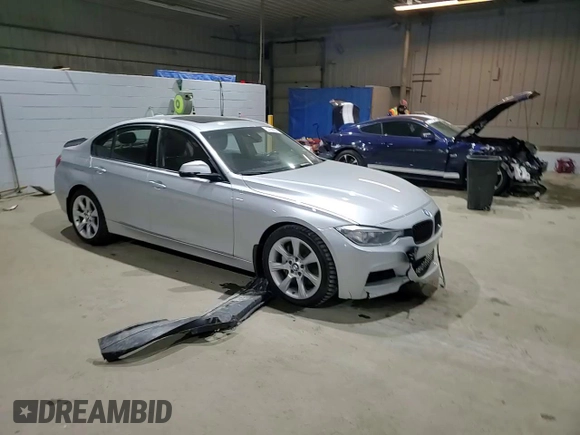 2013 BMW 3 Series 335i xDrive z VIN WBA3B9G57DNR89742, wystawiony jako Copart lot #83190024 z przebiegiem 80 276 mil mil oraz Szkoda całkowita • Salvage title. Historia ofert i sprzedaży dostępna na DreamBid. Obrazek 11.