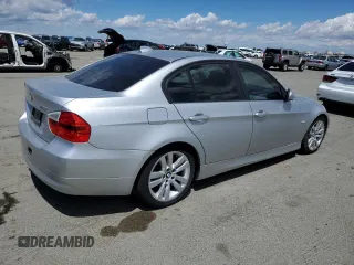 2007 BMW 3 Series 328i z VIN WBAVC53527FZ74908, wystawiony jako Copart lot #56956845 z przebiegiem Nie podano mil oraz Czysty tytuł • Clean title. Historia ofert i sprzedaży dostępna na DreamBid. Obrazek 3.
