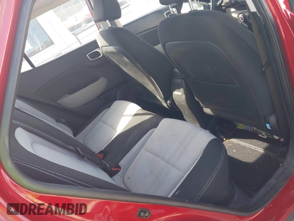 2022 Hyundai Venue Limited z VIN KMHRC8A31NU176797, wystawiony jako IAAI lot #42129614 z przebiegiem 57 117 mil mil oraz . Historia ofert i sprzedaży dostępna na DreamBid. Obrazek 8.