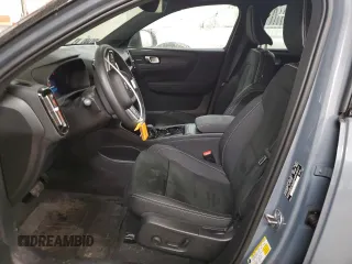 2023 Volvo XC40 Ultimate с VIN YV4ED3UM1P2029494, выставлен на аукционе Copart как лот 85141124 с пробегом 8 539 миль миль и Списание • Salvage title. История ставок и продаж доступна на DreamBid. Изображение 7.
