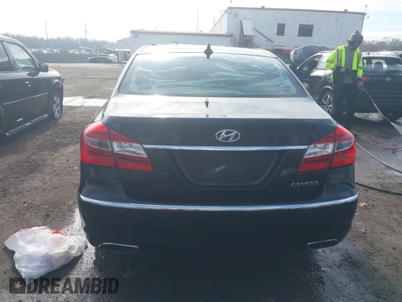 2013 Hyundai Genesis 3.8L z VIN KMHGC4DD2DU253728, wystawiony jako IAAI lot #40916856 z przebiegiem Nie podano mil oraz . Historia ofert i sprzedaży dostępna na DreamBid. Obrazek 15.