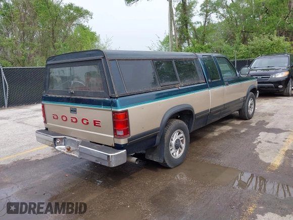 1993 Dodge Dakota with VIN 1B7GL23Y4PS188099, listed as a IAAI auction lot 42116332 with 224,864 mi miles and . Bid and sale history available at DreamBid. Image 4.