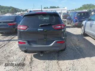 2016 Jeep Cherokee Latitude with VIN 1C4PJMCB2GW236835, listed as a IAAI auction lot 42698119 with 111,985 mi miles and . Bid and sale history available at DreamBid. Image 16.