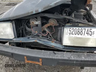 1993 Volvo 240 с VIN YV1AW8807P1959139, выставлен на аукционе Copart как лот 52088745 с пробегом Не указан миль и Списание • Salvage title. История ставок и продаж доступна на DreamBid. Изображение 11.