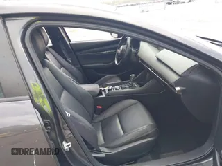 2020 Mazda 3 Select z VIN 3MZBPACL9LM127098, wystawiony jako IAAI lot #41948541 z przebiegiem 67 431 mil mil oraz . Historia ofert i sprzedaży dostępna na DreamBid. Obrazek 5.