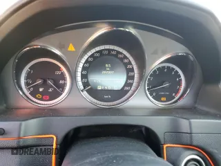 2010 Mercedes-Benz C 300 Sport z VIN WDDGF8BB3AF473664, wystawiony jako Copart lot #55313745 z przebiegiem 297 097 mil mil oraz Szkody całkowita. Historia ofert i sprzedaży dostępna na DreamBid. Obrazek 9.