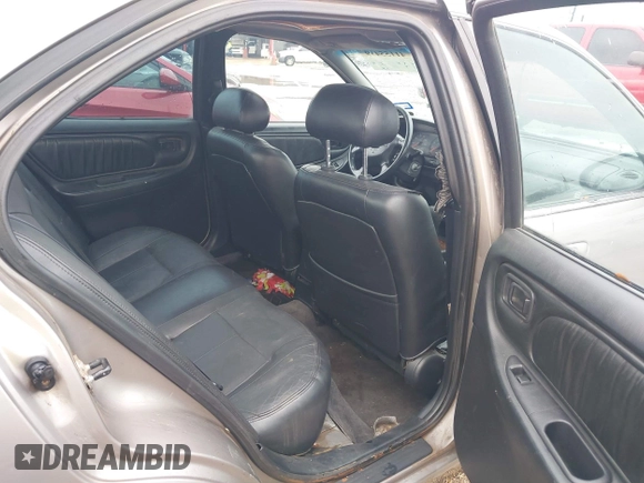 2001 Nissan Altima GXE with VIN 1N4DL01A91C226639, listed as a IAAI auction lot 41155439 with 197,939 mi miles. Bid and sale history available at carsss.com. Image 8.