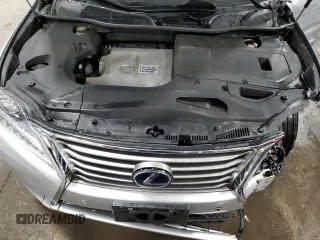 2015 Lexus RX 450h z VIN 2T2BC1BAXFC003493, wystawiony jako Copart lot #53108295 z przebiegiem 60 166 mil mil oraz Szkoda całkowita • Salvage title. Historia ofert i sprzedaży dostępna na DreamBid. Obrazek 13.