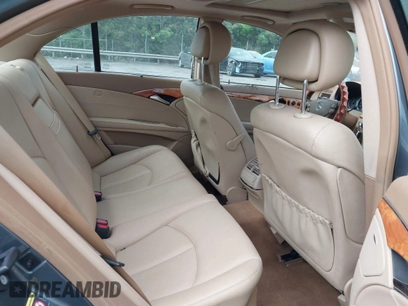 2008 Mercedes-Benz E-Class 3.0L with VIN WDBUF22X78B224919, listed as a IAAI auction lot 42106087 with 274,844 mi miles. Bid and sale history available at carsss.com. Image 8.