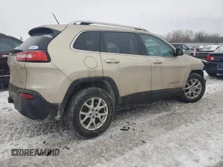 2015 Jeep Cherokee North with VIN 1C4PJMCS1FW582132, listed as a Copart auction lot 82972524 with 196,334 mi miles and Clean Title. Bid and sale history available at carsss.com. Image 3.