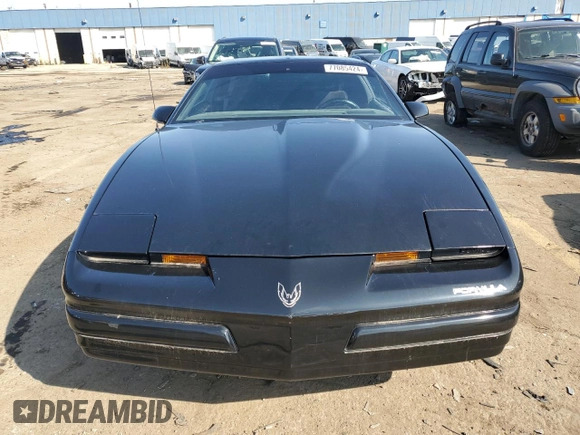 1989 Pontiac Firebird with VIN 1G2FS21E6KL245532, listed as a Copart auction lot 77085424 with 134,957 mi miles and Clean title. Bid and sale history available at DreamBid. Image 5.