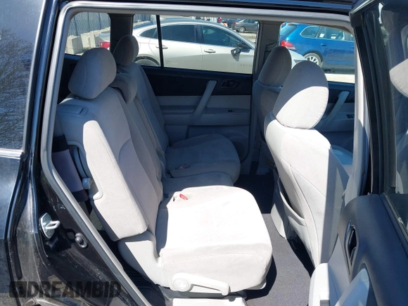 2013 Toyota Highlander with VIN 5TDZA3EH3DS035056, listed as a IAAI auction lot 41989698 with 161,956 mi miles and . Bid and sale history available at DreamBid. Image 8.
