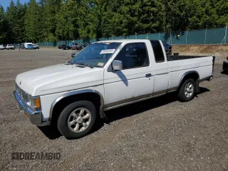 1996 Nissan Frontier XE z VIN 1N6SD16S8TC336698, wystawiony jako Copart lot #59005305 z przebiegiem 286 264 mil mil oraz Czysty tytuł • Clean title. Historia ofert i sprzedaży dostępna na DreamBid. Obrazek 1.