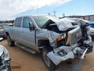 2017 GMC Sierra 2500HD Denali with VIN 1GT12UEY8HF216479, listed as a IAAI auction lot 41678315 with 127,057 mi miles. Bid and sale history available at carsss.com. Image 13.