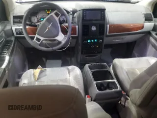 2008 Chrysler Town & Country Touring with VIN 2A8HR54P98R736846, listed as a Copart auction lot 58365425 with 132,641 mi miles and Non repairable. Bid and sale history available at DreamBid. Image 8.