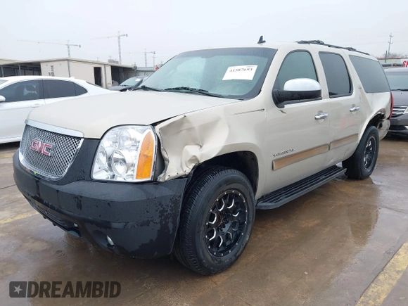 2011 GMC Yukon XL SLT with VIN 1GKS1KE01BR160725, listed as a IAAI auction lot 41587693 with 302,661 mi miles and . Bid and sale history available at carsss.com. Image 2.