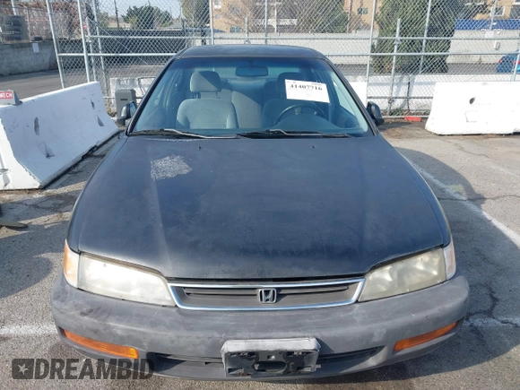 1997 Honda Accord z VIN 1HGTB5622VA476216, wystawiony jako IAAI lot #41407716 z przebiegiem 285 385 mil mil oraz . Historia ofert i sprzedaży dostępna na DreamBid. Obrazek 12.