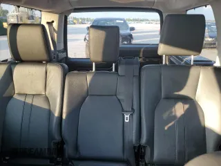 2010 Land Rover LR4 HSE with VIN SALAM2D42AA513627, listed as a Copart auction lot 70692984 with 146,171 mi miles and Salvage title. Bid and sale history available at DreamBid. Image 10.